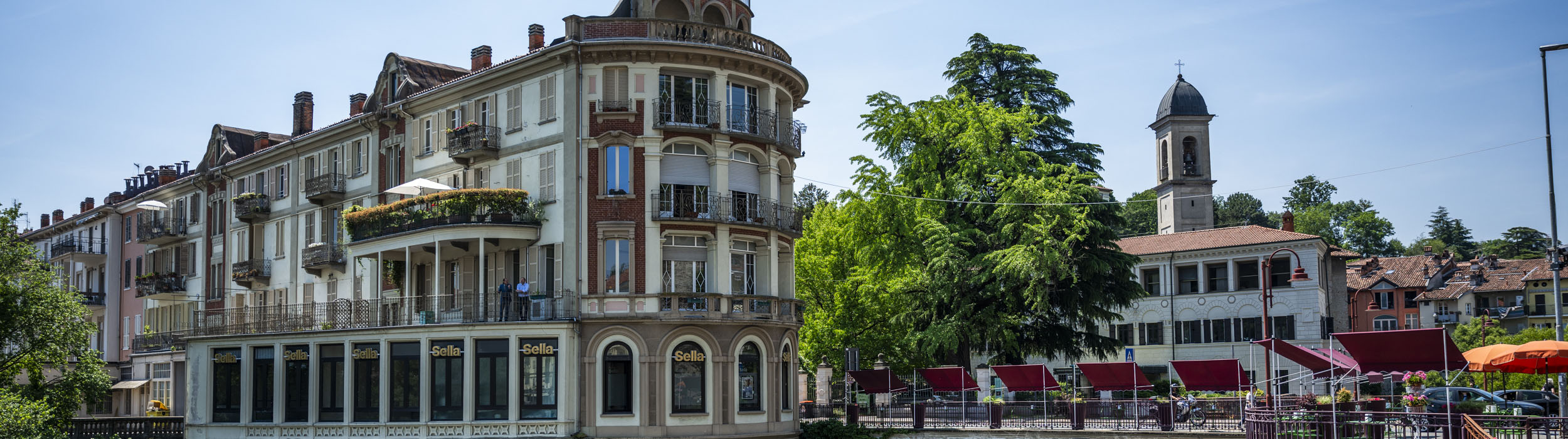Dora Hotel