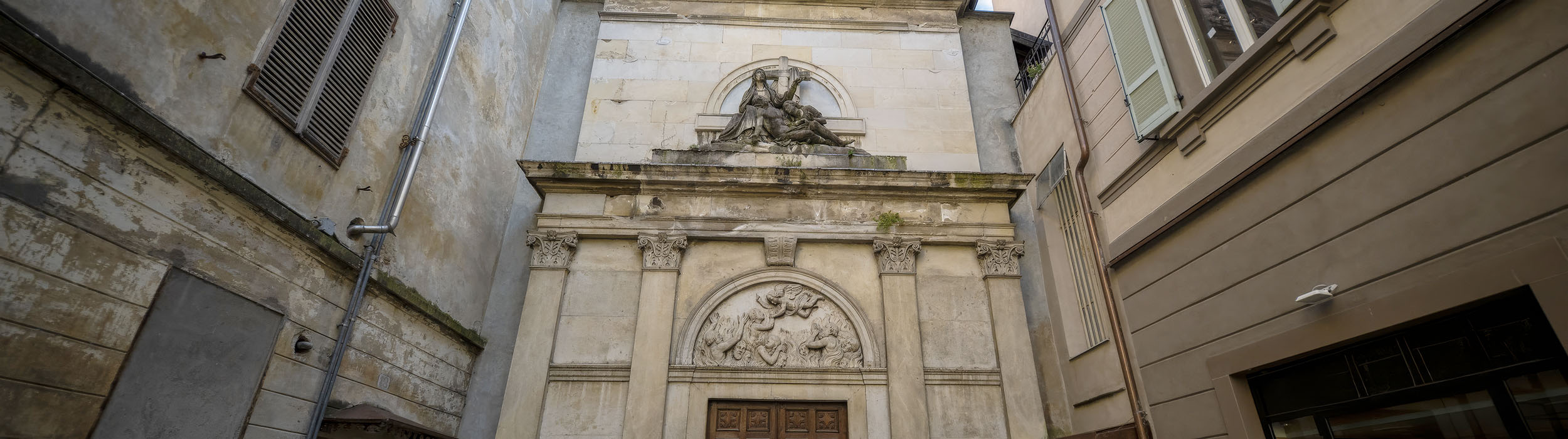 chiesa santa croce hero